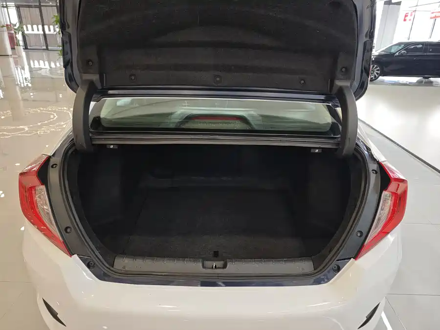 Used Honda Civic 2016 220TURBO CVT Deluxe Edition