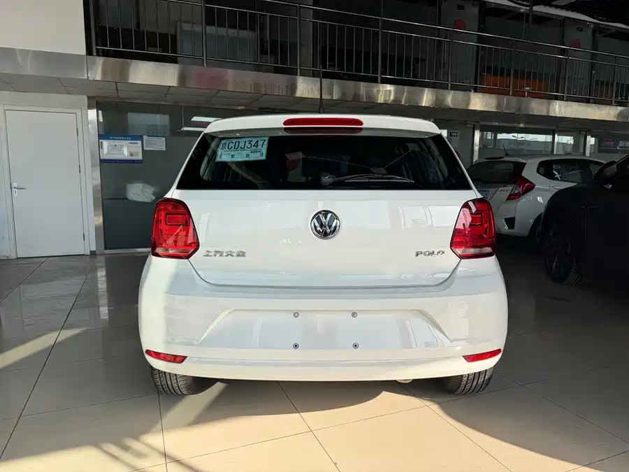 Used Volkswagen Polo 2016 1.4L automatic fashion model