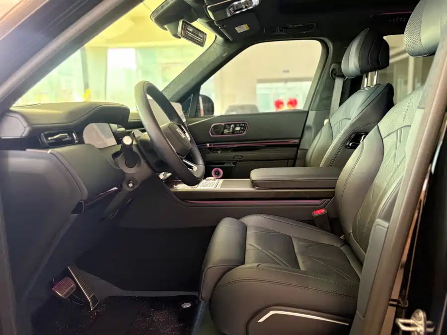 900x675_0_q87_c42_autohomecar__ChxpVWmNs3eASvjBAAeg8UNIgVo623.jpg.webp Used Zeekr 9X 2025 Ultra Edition 70kWh