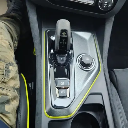 900x675_0_q87_c42_autohomecar__ChxpVWmNwdeAZnSgAAGuDJZCx0A103.jpg.webp Used Lynk & Co 03 2019 03+ 2.0TD Automatic Wind Control Edition