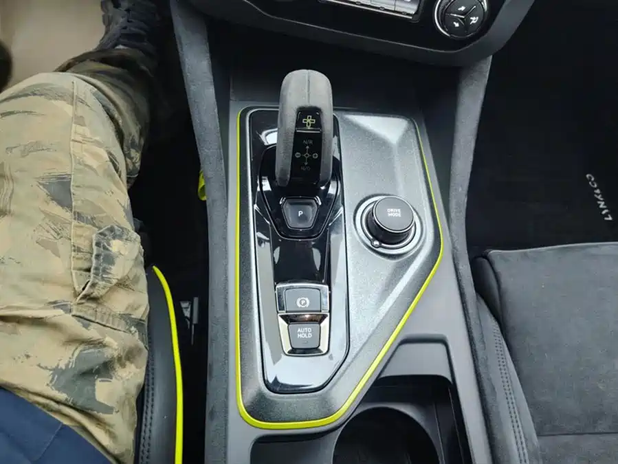 900x675_0_q87_c42_autohomecar__ChxpVWmNwdeAZnSgAAGuDJZCx0A103.jpg.webp Used Lynk & Co 03 2019 03+ 2.0TD Automatic Wind Control Edition