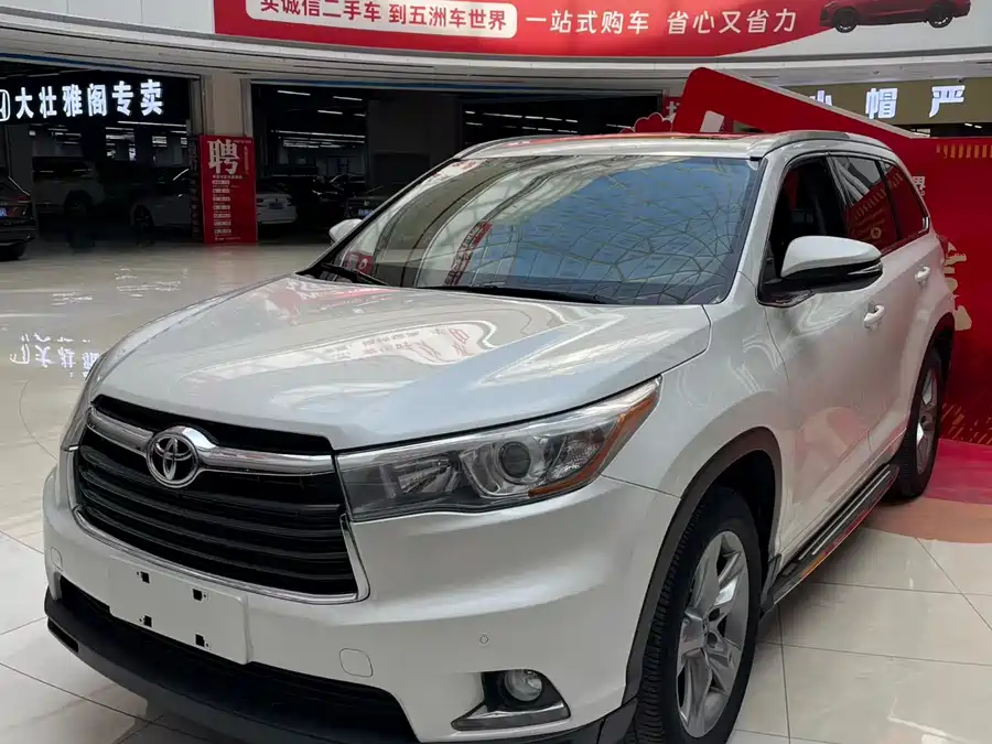 Used Toyota Highlander 2017 2.0T four-wheel drive luxury version 7 seats