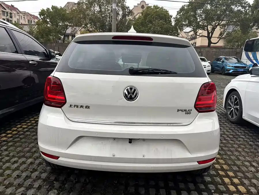 Used Volkswagen Polo 2016 1.6L automatic comfort model