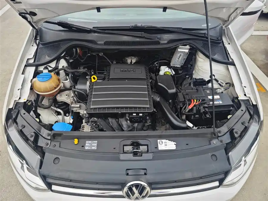 Used Volkswagen Polo 2016 1.6L automatic comfort model