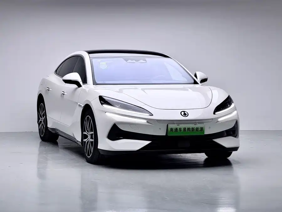 Used Denza Z9 2024 1100km four-wheel drive Max version