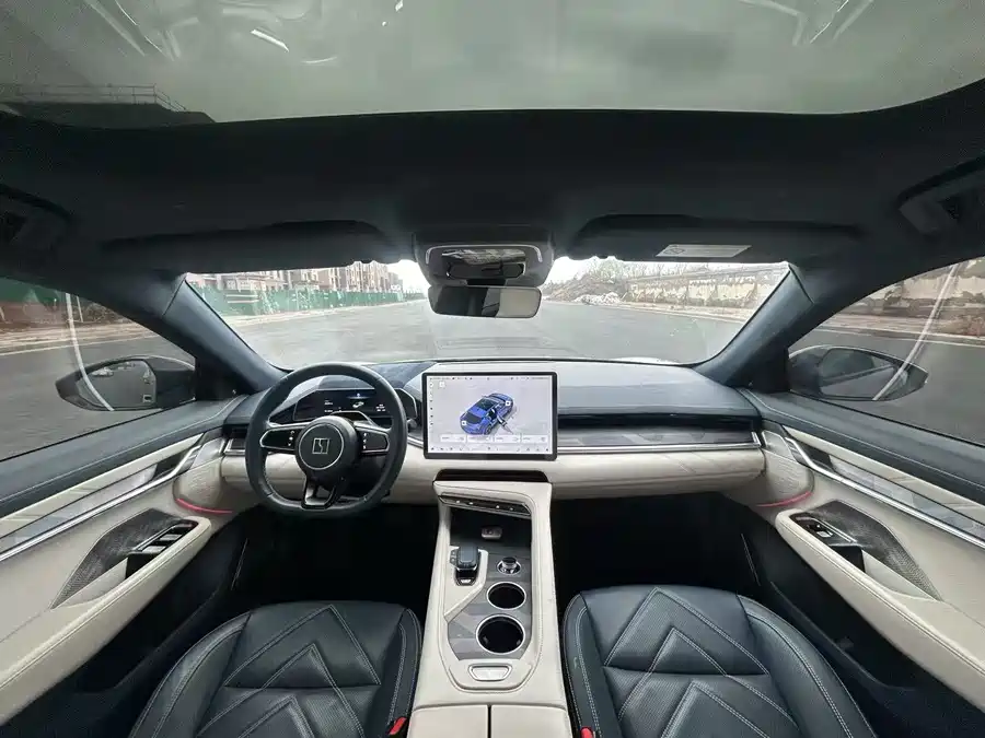900x675_0_q87_c42_autohomecar__ChxpVWmhNUeANh7FAAM83kqC1V0437.jpg.webp Used Zeekr 001 2023 WE version 100kWh