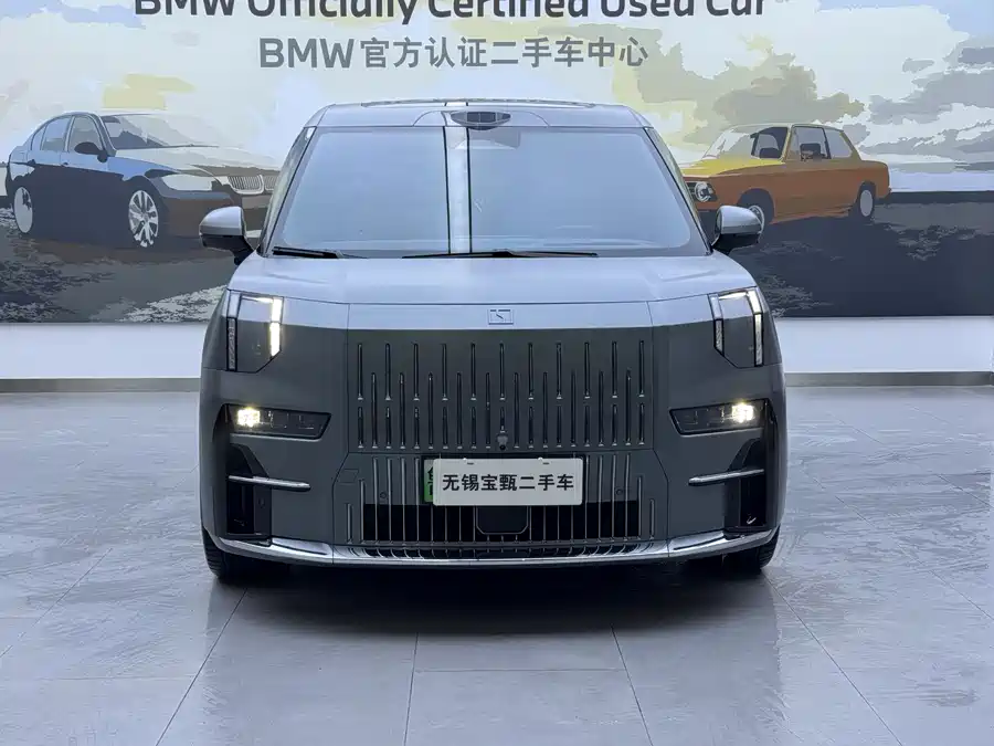 900x675_0_q87_c42_autohomecar__ChxpVWmhTJqAaHcBAAT08HEB1Mo192.jpg.webp Used Zeekr 009 2024 seven-seater aisle version 108kWh