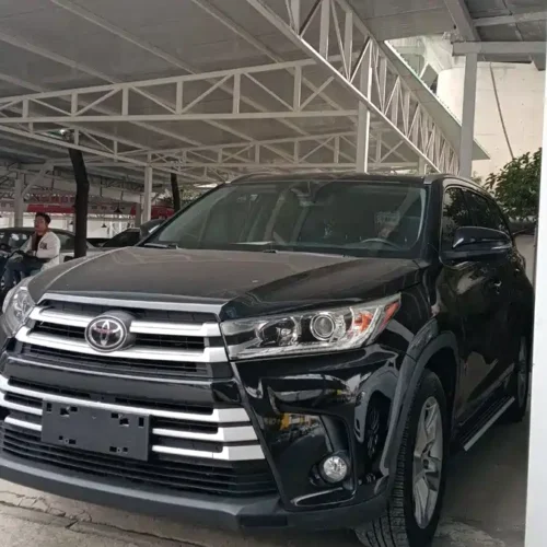 Used Toyota Highlander 2018 2.0T four-wheel drive luxury version 7 seats National V