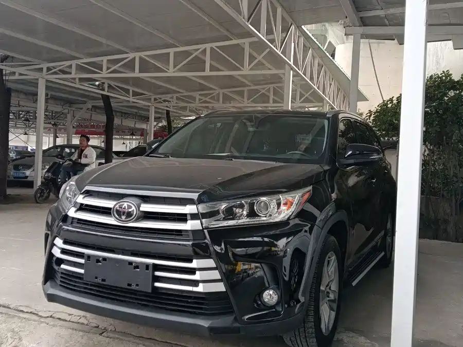 Used Toyota Highlander 2018 2.0T four-wheel drive luxury version 7 seats National V