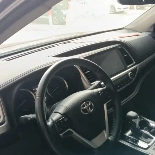 Used Toyota Highlander 2018 2.0T four-wheel drive luxury version 7 seats National V