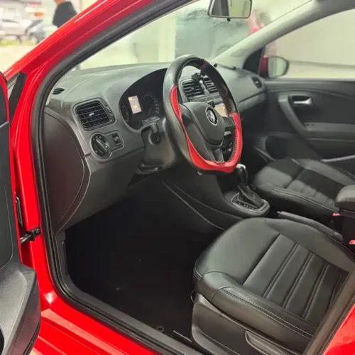 900x675_0_q87_c42_autohomecar__ChxpVWmlNs6AaUHoAAgjrdG4un4437.jpg.webp Used Volkswagen Polo 2018 1.5L automatic safe driving model