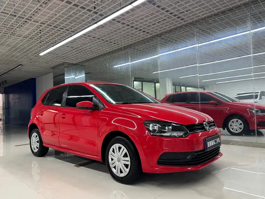 900x675_0_q87_c42_autohomecar__ChxpVWmlNtGAKUx3AAomDBG8qOs622.jpg.webp Used Volkswagen Polo 2018 1.5L automatic safe driving model