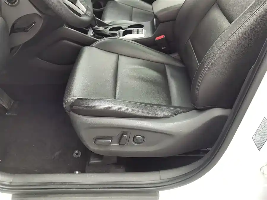 Used Hyundai Tucson 2018 1.6T dual-clutch two-wheel drive 15th anniversary special edition