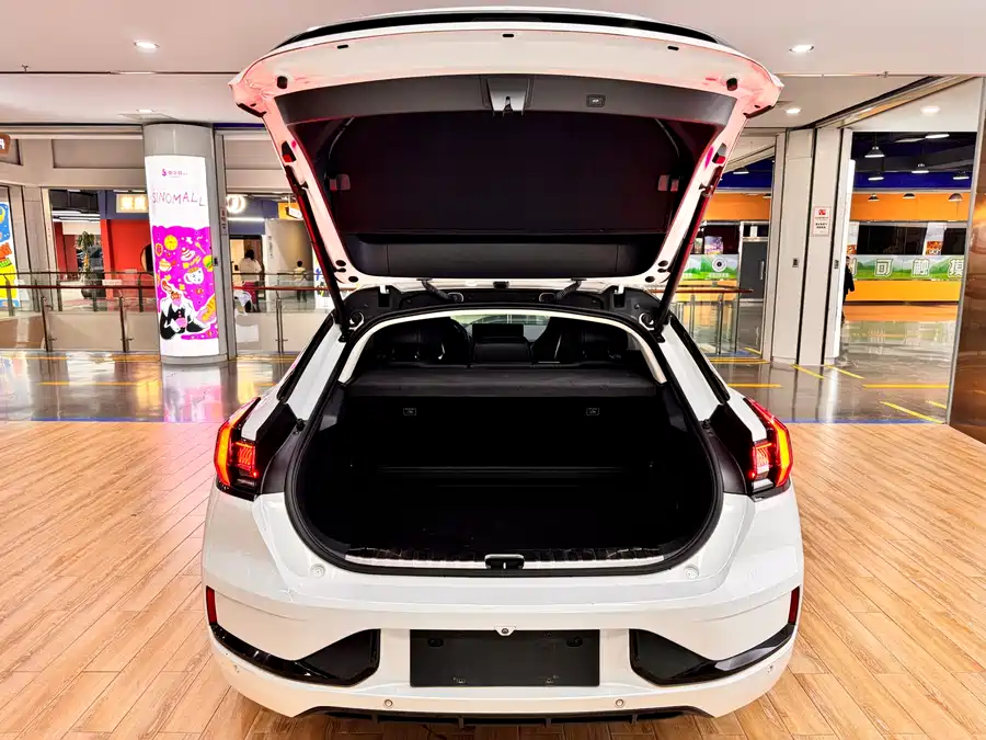900x675_0_q87_c42_autohomecar__ChxpVWmldx-AFSwXAAppy4L7who160.jpg.webp Used Zeekr 001 2022 model super long battery life single motor WE version