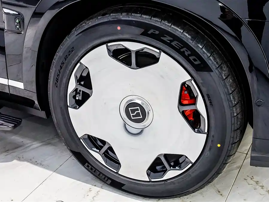 900x675_0_q87_c42_autohomecar__ChxpVWmmVUyAVWKiAAHiz6Zoanw206.jpg.webp Used Zeekr 9X 2025 Hyper Edition 70kWh