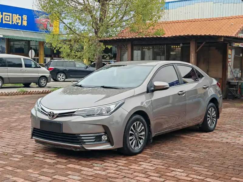Used Toyota Corolla 2017 facelift 1.2T S-CVT GL