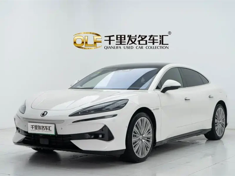 Used Denza Z9 2024 1100km four-wheel drive Ultra version