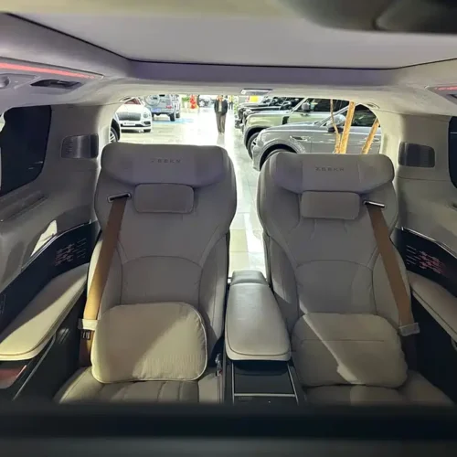900x675_0_q87_c42_autohomecar__ChxpVWmn96KAfvFrAAdquXW9B4E473.jpg.webp Used Zeekr 009 2024 Model Glory