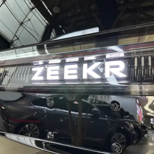 900x675_0_q87_c42_autohomecar__ChxpVWmn96iAF_lrAAod8YpKZDk881.jpg.webp Used Zeekr 009 2024 Model Glory