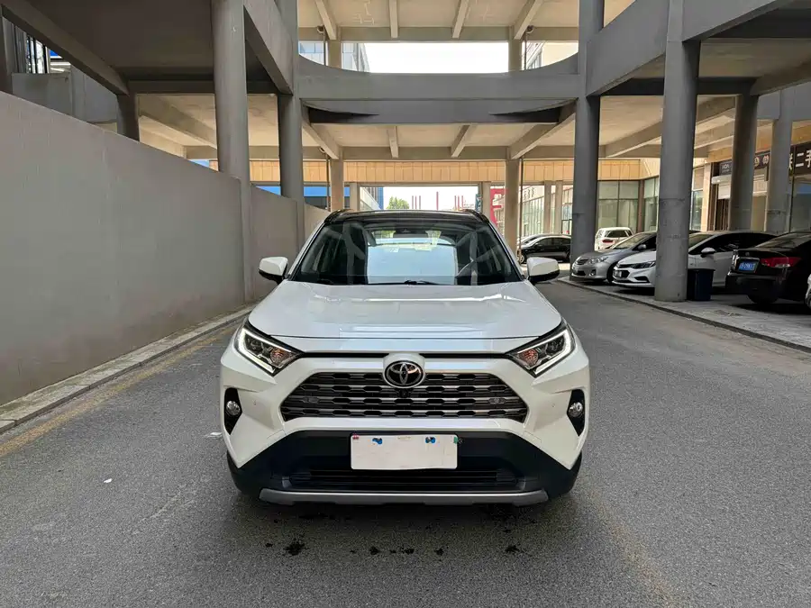 Used Toyota RAV4 Rongfang 2020 2.0L CVT four-wheel drive premium version