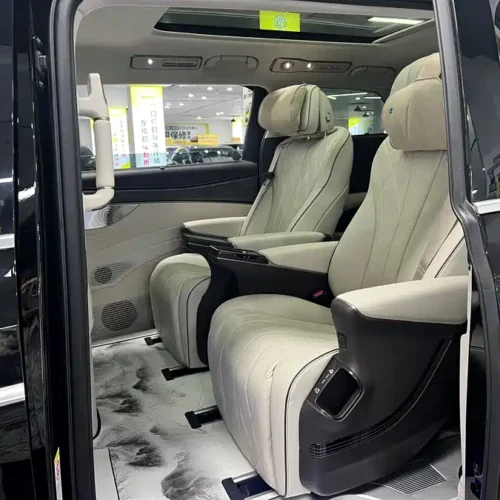 900x675_0_q87_c42_autohomecar__ChxpVWmpiq2AcaqnAAXt2YsYz-Y886.jpg.webp Used Denza D9 2024 DM-i 980 four-wheel drive premium model