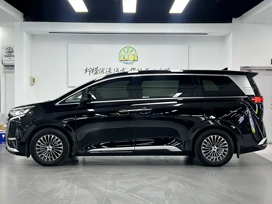 900x675_0_q87_c42_autohomecar__ChxpVWmpiqGAJgl1AAUoE05TSCk137.jpg.webp Used Denza D9 2024 DM-i 980 four-wheel drive premium model
