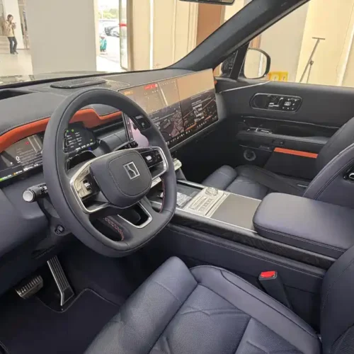 900x675_0_q87_c42_autohomecar__ChxpVWmqUo6AeiQuAAVIjB6sBb4385.jpg.webp Used Zeekr 9X 2025 Yao Black Edition 70kWh