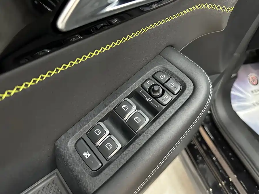 900x675_0_q87_c42_autohomecar__ChxpVWmqrEaAI-ptAAjDNqZlaKc390.jpg.webp Used Lynk & Co 03 2023 1.5TD DCT Pro