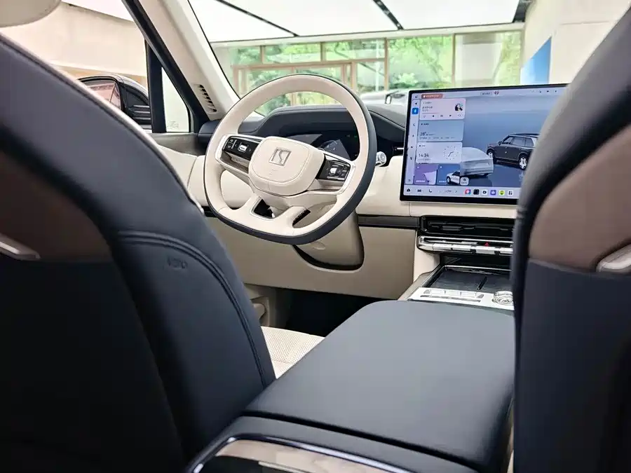 900x675_0_q87_c42_autohomecar__ChxpVWmr2KGAOdEEAAIj-BMaDKc002.jpg.webp Used Zeekr 9X 2025 Hyper Edition 70kWh