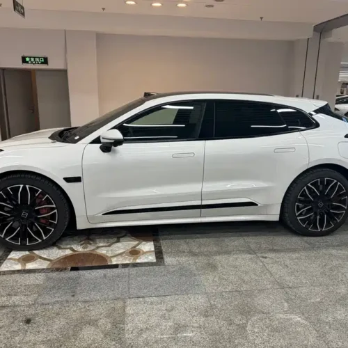 900x675_0_q87_c42_autohomecar__ChxpVWmrhsKAKS6YAAsDw8eqnDk840.jpg.webp Used Zeekr 001 2025 YOU version 100kWh four-wheel drive