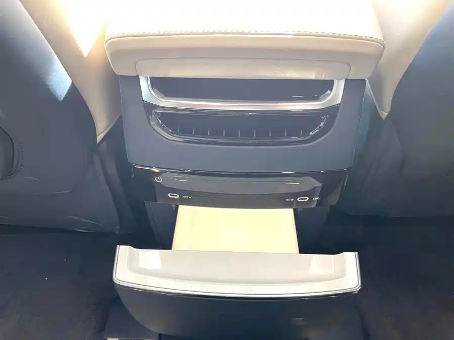Used Zeekr 009 2024 seven-seater aisle version 108kWh