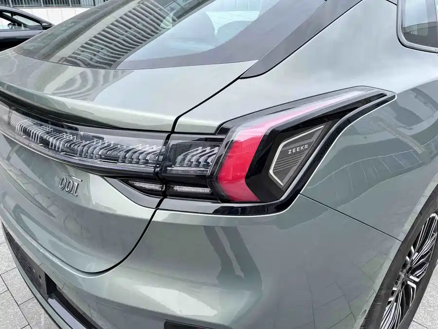 900x675_0_q87_c42_autohomecar__ChxpVWmuoBOAGiMdAAVrYEEqaxU845.jpg.webp Used Zeekr 001 2025 WE version 100kWh rear drive