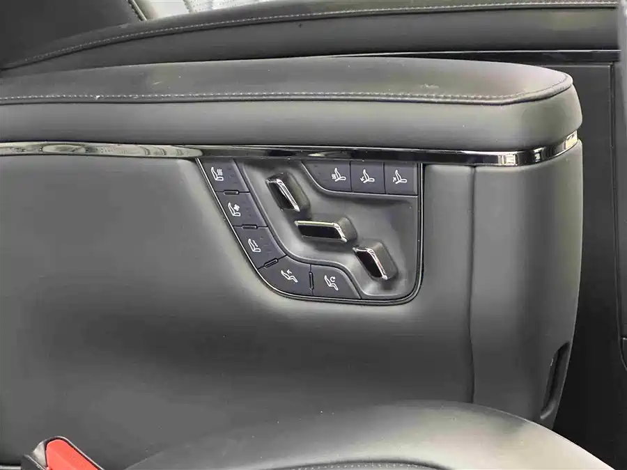 900x675_0_q87_c42_autohomecar__ChxpVWmvfcOAV6lEAAFkln4Q_qM288.jpg.webp Used Zeekr 009 2024 seven-seat aisle version four-wheel drive 108kWh
