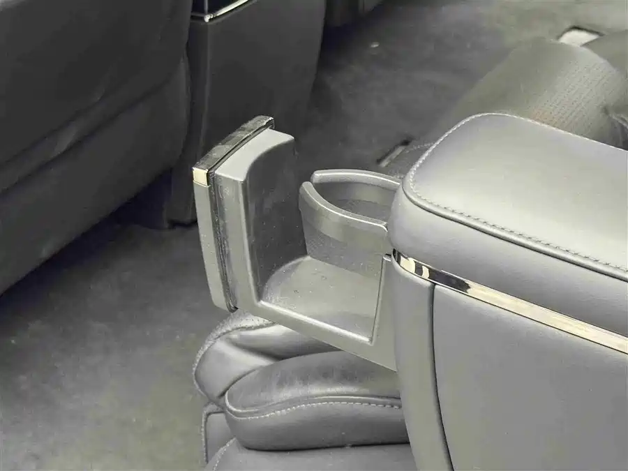 900x675_0_q87_c42_autohomecar__ChxpVWmvfdOAFnyZAAFCJtQz3P4210.jpg.webp Used Zeekr 009 2024 seven-seat aisle version four-wheel drive 108kWh