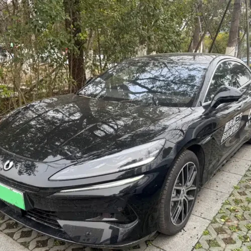 900x675_0_q87_c42_autohomecar__ChxpVWmvhyKAeENLAA7kt3mE2is033.jpg.webp Used Denza Z9 2024 1100km four-wheel drive Max version