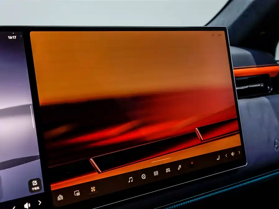 900x675_0_q87_c42_autohomecar__ChxpVWmw4OiAGlYlAAEdLwpP1B0746.jpg.webp Used Zeekr 9X 2025 Yao Black Edition 70kWh