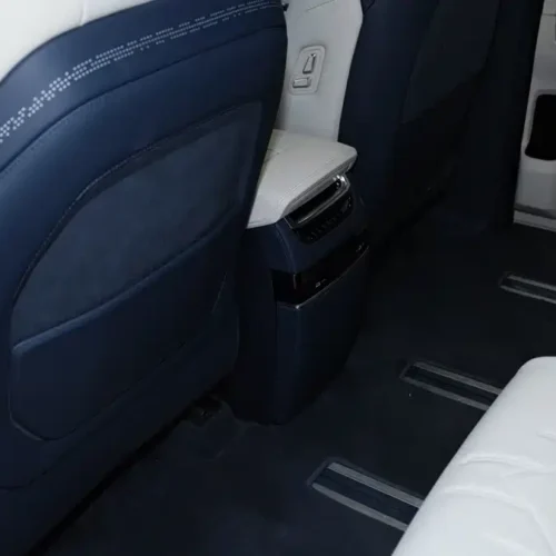 900x675_0_q87_c42_autohomecar__ChxpVWmwM42AWep1AAVGOYAFIn4005.jpg.webp Used Zeekr 009 2024 seven-seat aisle version four-wheel drive 108kWh