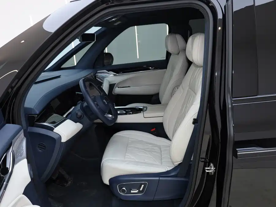 900x675_0_q87_c42_autohomecar__ChxpVWmwM5OAX2HkAAcN3egWNTs669.jpg.webp Used Zeekr 009 2024 seven-seat aisle version four-wheel drive 108kWh