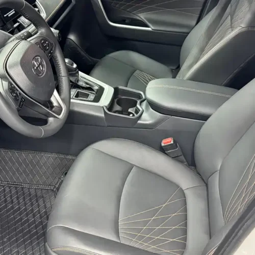 900x675_0_q87_c42_autohomecar__ChxpVWmwvb6AcKcBAAn6BkPxIts369.jpg.webp Used Toyota RAV4 Rongfang 2024 Dual Engine 2.5L E-CVT Two-wheel Drive Elite Plus Edition