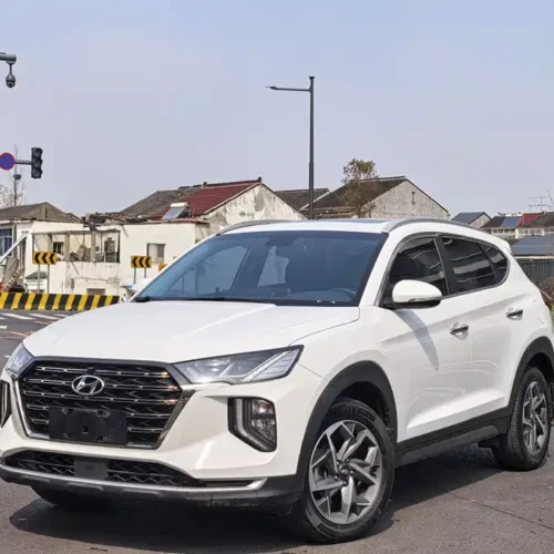 900x675_0_q87_c42_autohomecar__ChxpVWmxEs6AHfInAAbL-MmPoLo582.jpg.webp Used Hyundai Tucson 2020 280TGDi 2WD GLS Smart Connected Edition National VI