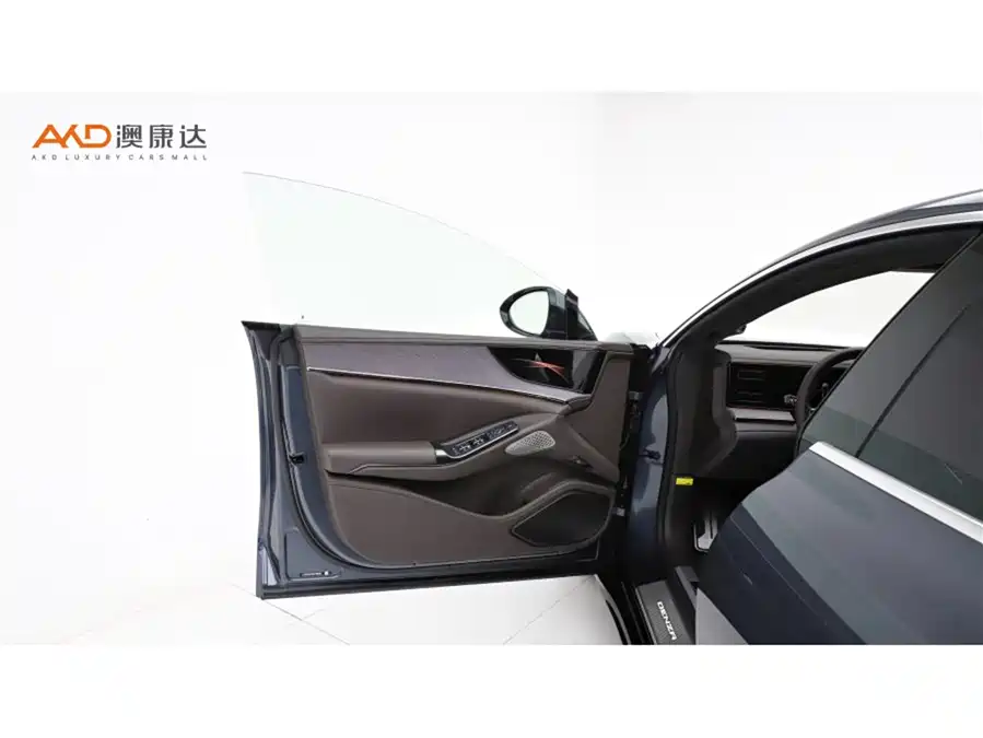 900x675_0_q87_c42_autohomecar__ChxpVWmxaVeACsPTAADQWN7jZQs682.jpg.webp Used Denza Z9 2024 1100km four-wheel drive Max version