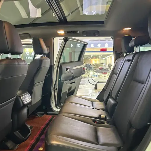 Used Toyota Highlander 2018 2.0T four-wheel drive luxury version