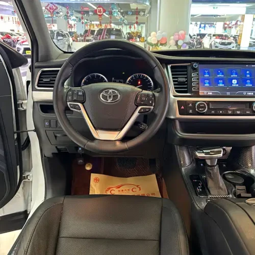 Used Toyota Highlander 2018 2.0T four-wheel drive luxury version