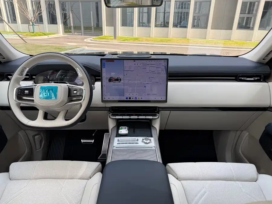 900x675_0_q87_c42_autohomecar__ChxpVWmyZiGAVn9XAAf7ez_P-2k356.jpg.webp Used Zeekr 9X 2025 Hyper Edition 70kWh