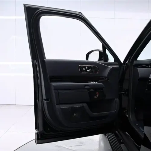 900x675_0_q87_c42_autohomecar__ChxpVWmybuOAVelNAAEeT70LFm4421.jpg.webp Used Zeekr 9X 2025 Hyper Edition 70kWh