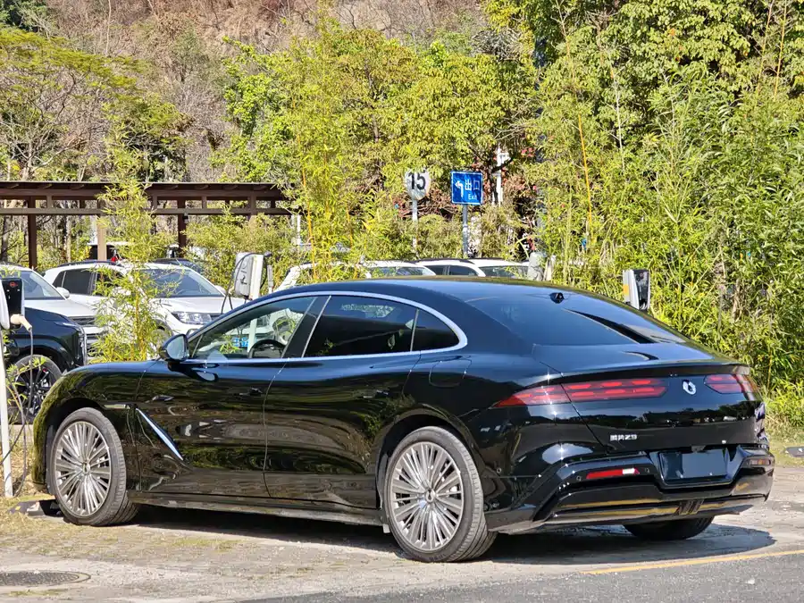 900x675_0_q87_c42_autohomecar__ChxpVWmycOiAP104AA3lXuTc6aY626.jpg.webp Used Denza Z9 2024 1100km four-wheel drive Ultra version