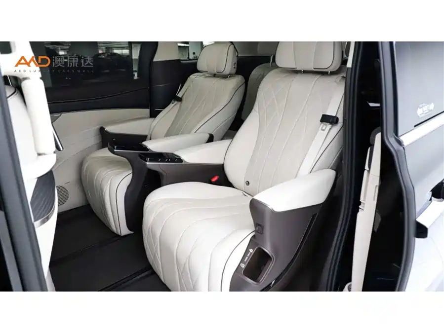 Used Denza D9 2024 DM-i 980 four-wheel drive flagship model