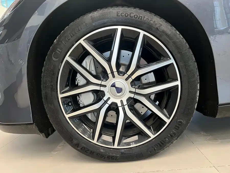 Used Denza Z9 2024 1100km four-wheel drive Max version