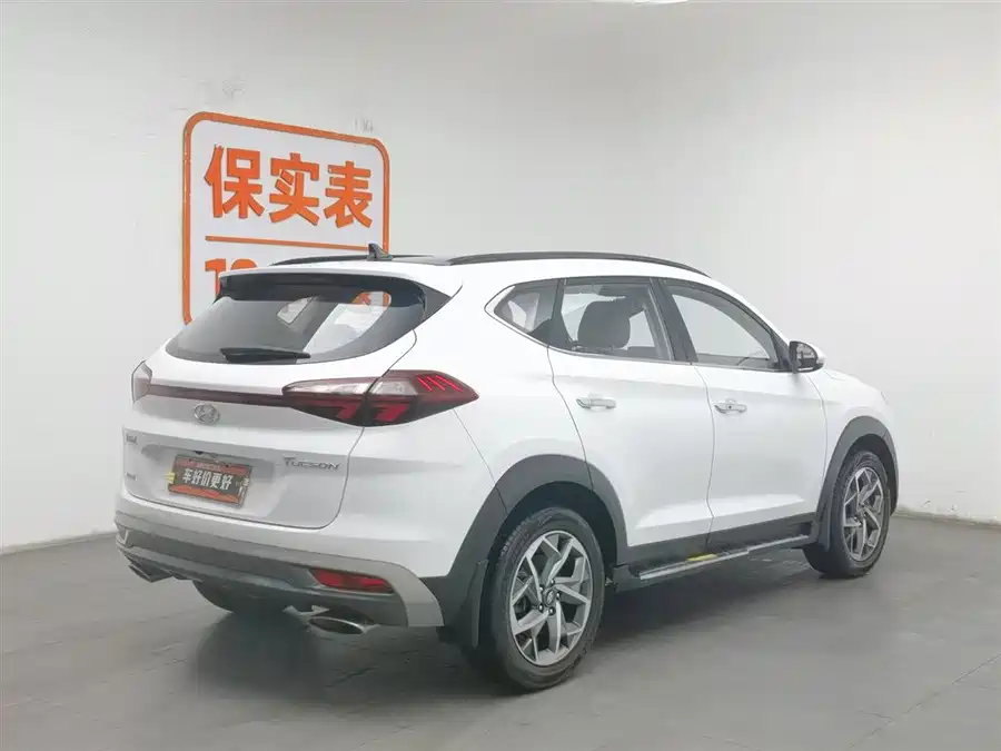 900x675_0_q87_c42_autohomecar__ChxpVWmz3dGADrsmAAEkYCMpIJA709.jpg.webp Used Hyundai Tucson 2019 280TGDi dual-clutch two-wheel drive fashion version National V