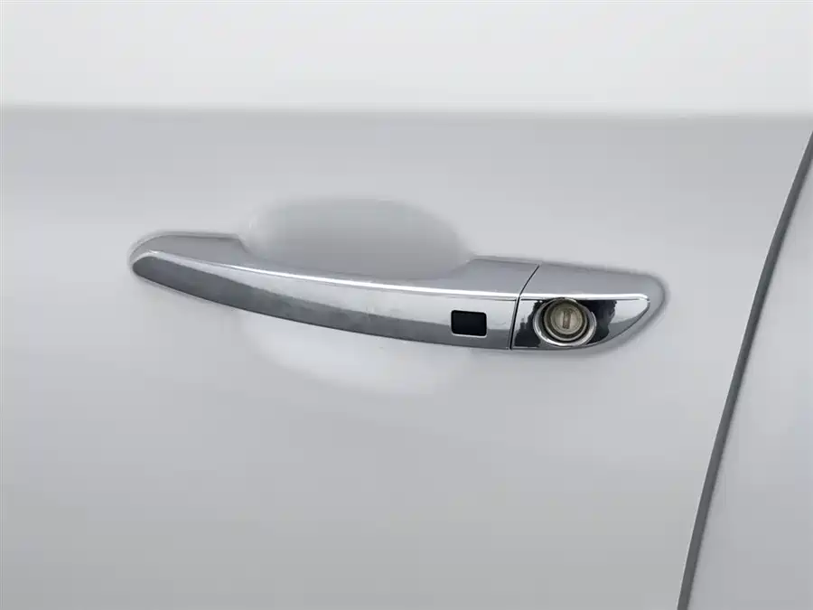 900x675_0_q87_c42_autohomecar__ChxpVWmz3dyAFHjJAACDKQVZhUk675.jpg.webp Used Hyundai Tucson 2019 280TGDi dual-clutch two-wheel drive fashion version National V